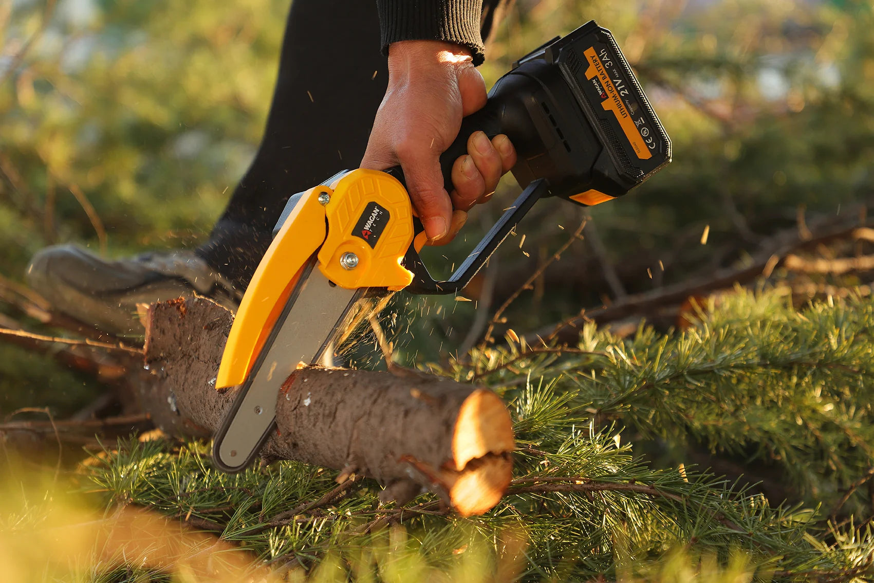 OneVolt Cordless Chainsaw 6